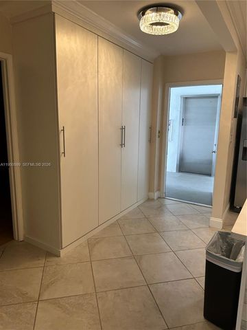 2731 NE 14th St Cswy 205, Pompano Beach, FL 33062