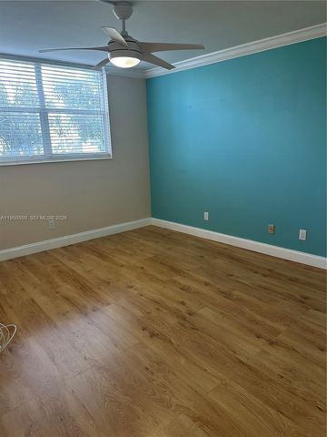 2731 NE 14th St Cswy 205, Pompano Beach, FL 33062