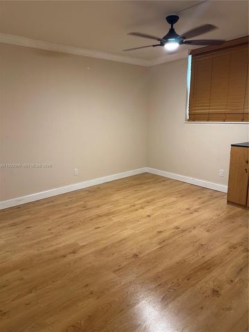 2731 NE 14th St Cswy 205, Pompano Beach, FL 33062