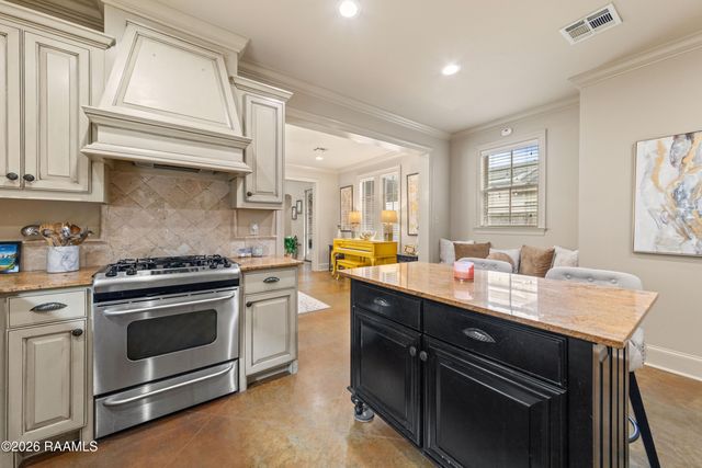 413 Harbor Road, Youngsville, LA 70592