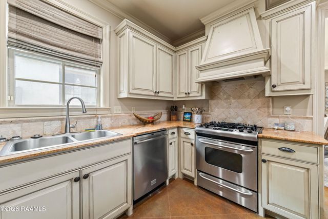 413 Harbor Road, Youngsville, LA 70592