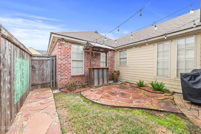 413 Harbor Road, Youngsville, LA 70592