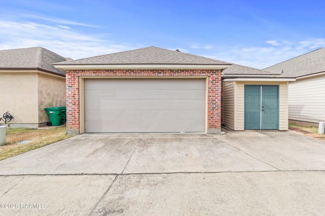 413 Harbor Road, Youngsville, LA 70592