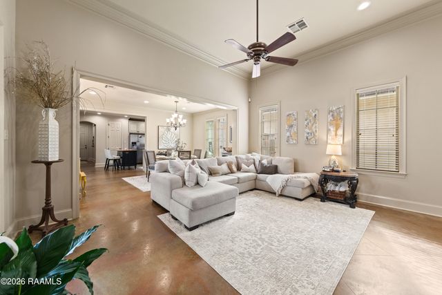 413 Harbor Road, Youngsville, LA 70592