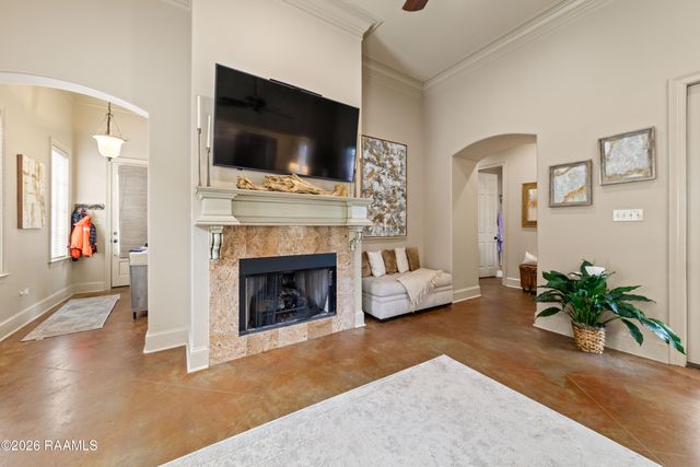 413 Harbor Road, Youngsville, LA 70592