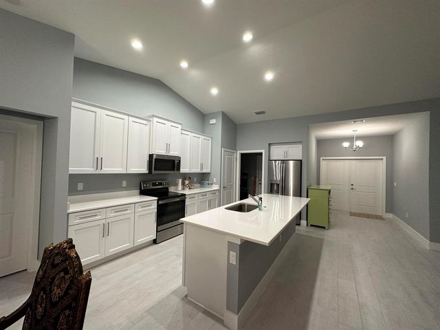 18063 MURCOTT Boulevard, Loxahatchee, FL 33470