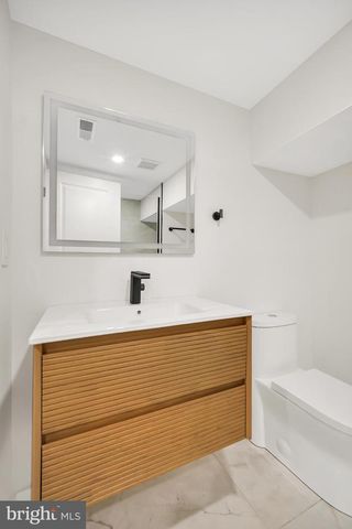 2218 BAINBRIDGE ST, Philadelphia, PA 19146
