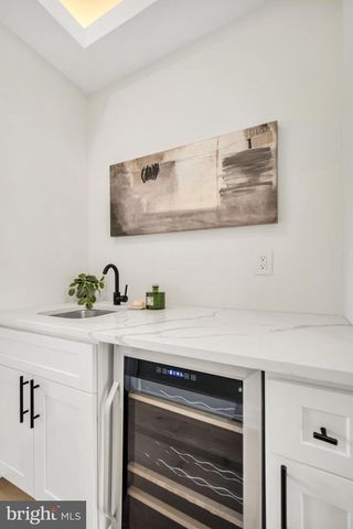 2218 BAINBRIDGE ST, Philadelphia, PA 19146