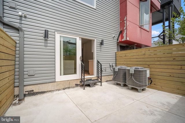 2218 BAINBRIDGE ST, Philadelphia, PA 19146