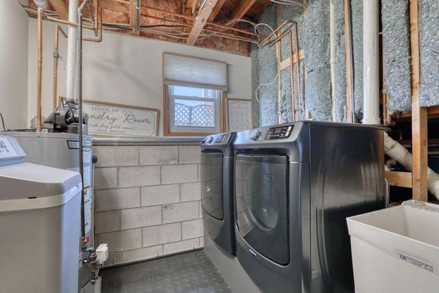 367 Prairie RUN, Grafton, WI 53024