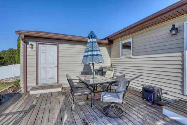 367 Prairie RUN, Grafton, WI 53024