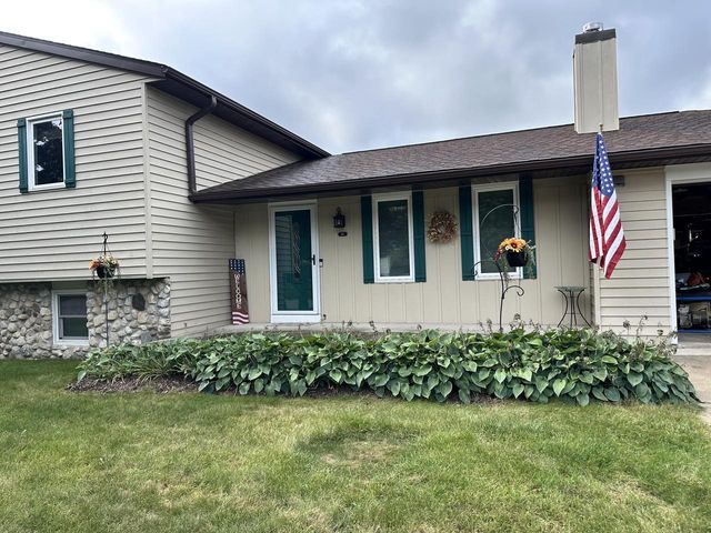 367 Prairie RUN, Grafton, WI 53024