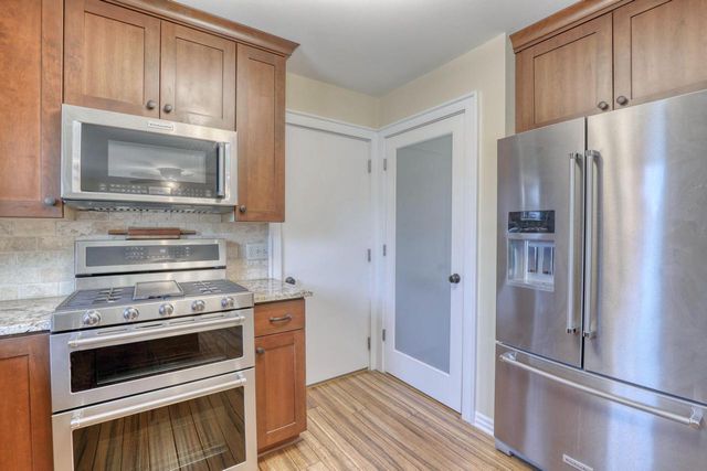 367 Prairie RUN, Grafton, WI 53024