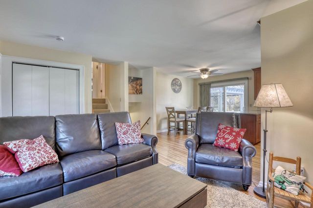 367 Prairie RUN, Grafton, WI 53024