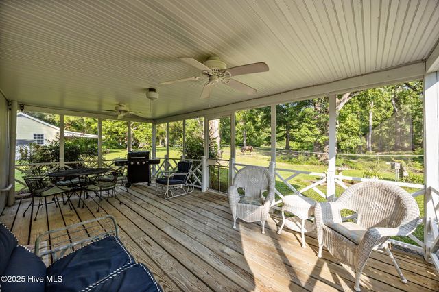 215c Battleground Avenue, New Bern, NC 28560