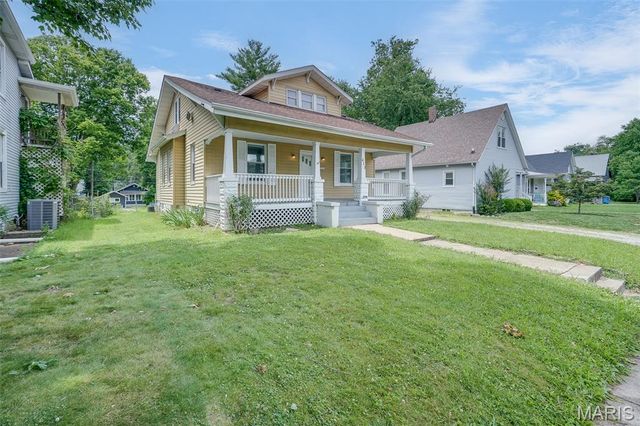 413 Cherry Street, Edwardsville, IL 62025