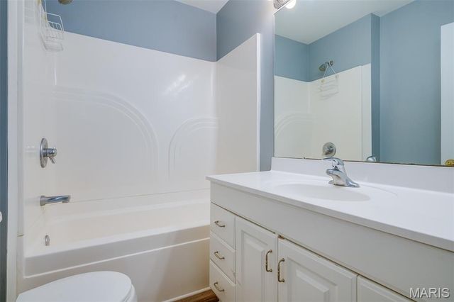 413 Cherry Street, Edwardsville, IL 62025