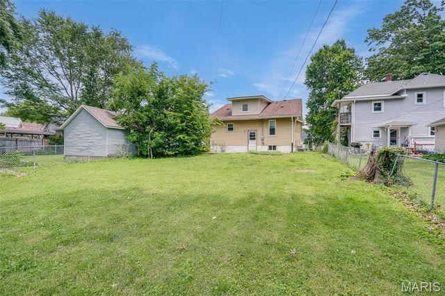 413 Cherry Street, Edwardsville, IL 62025