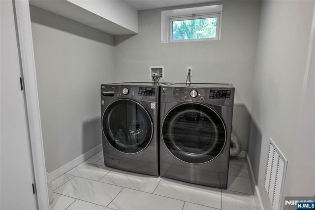 43 Garfield Place, Ridgewood, NJ 07450