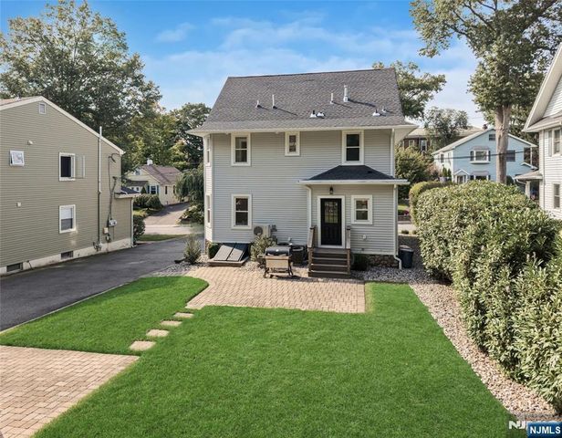 43 Garfield Place, Ridgewood, NJ 07450