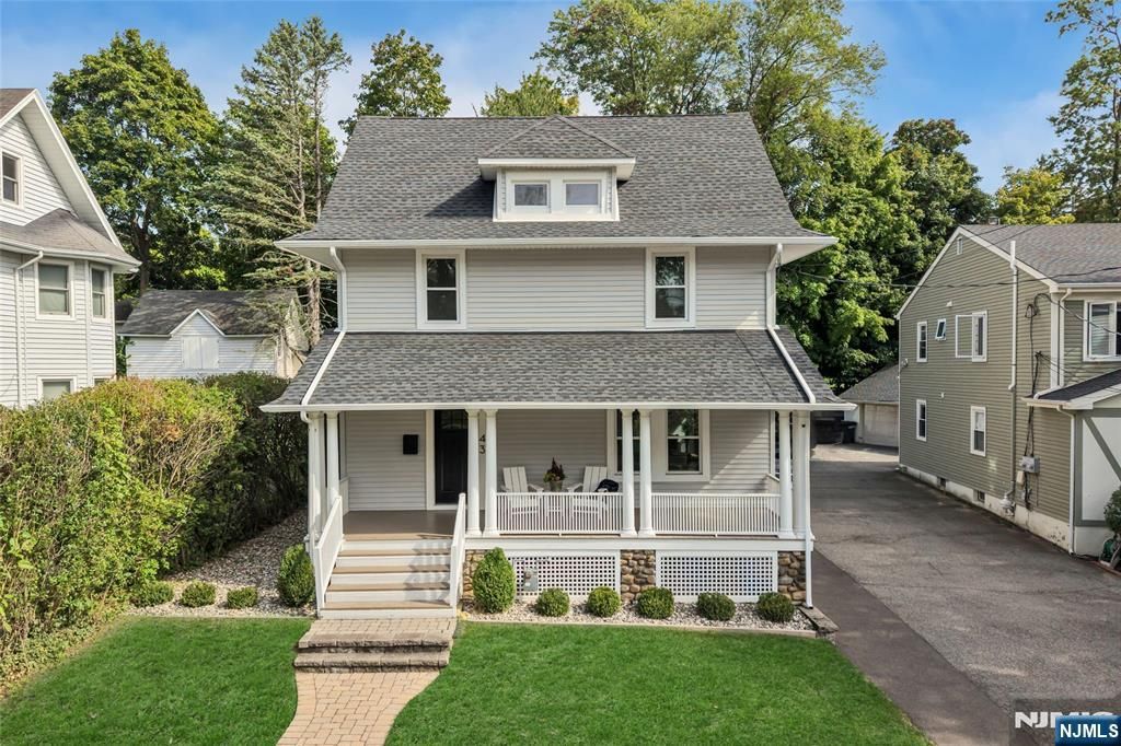 43 Garfield Place, Ridgewood, NJ 07450