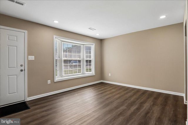 5503 ROLLINS LN, Capitol Heights, MD 20743