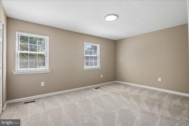 5503 ROLLINS LN, Capitol Heights, MD 20743