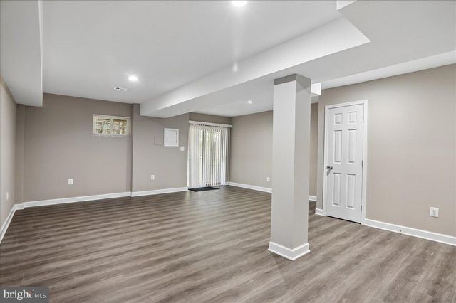 5503 ROLLINS LN, Capitol Heights, MD 20743