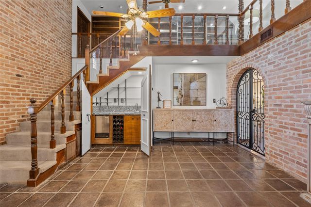 10 Colony Park Drive, Galveston, TX 77551