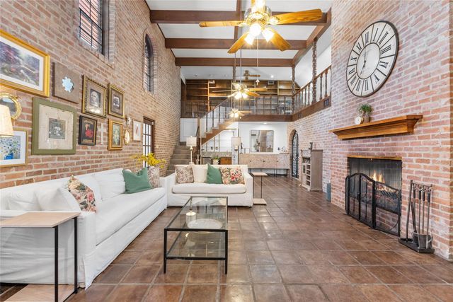 10 Colony Park Drive, Galveston, TX 77551