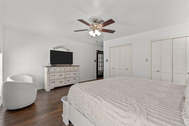 10 Colony Park Drive, Galveston, TX 77551