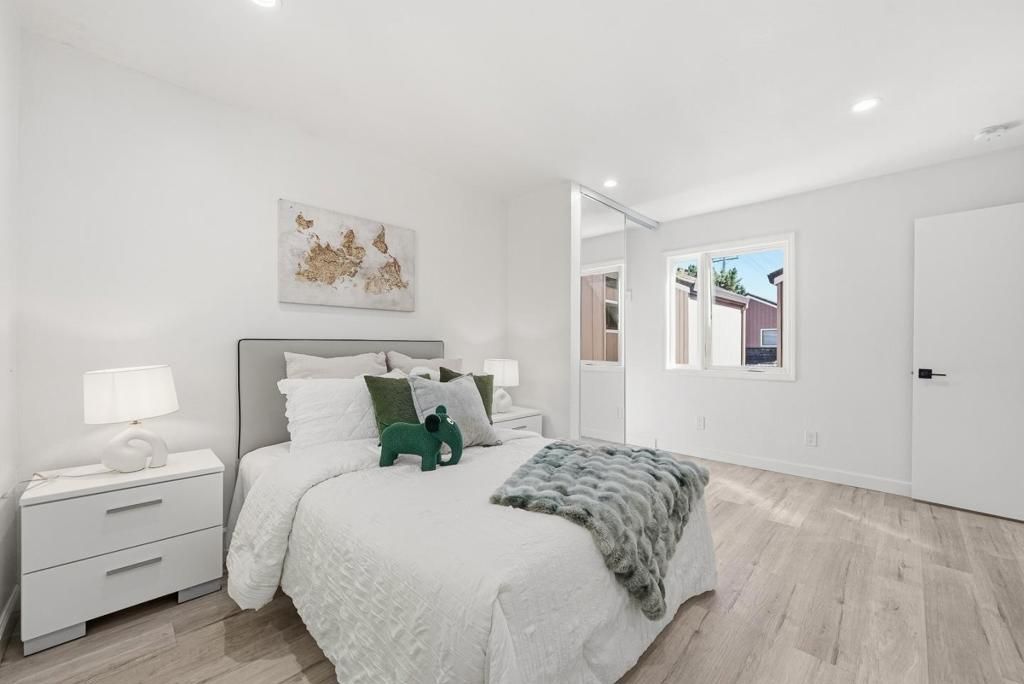 Image 19 of property listing at 2395 South Drive, Santa Clara, CA 95051