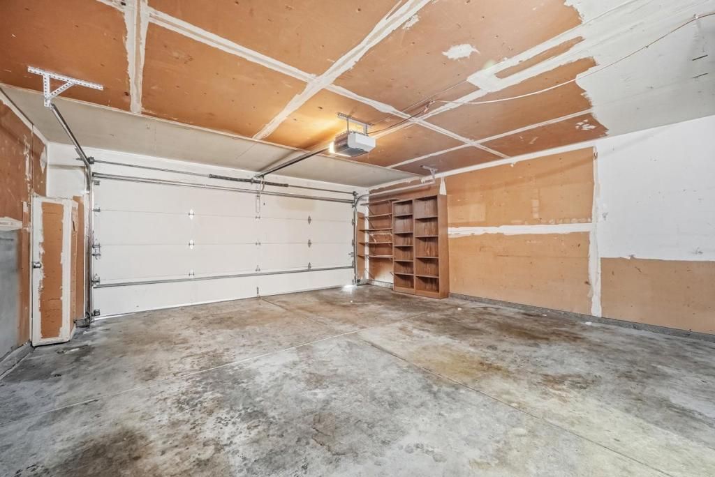 Image 30 of property listing at 2395 South Drive, Santa Clara, CA 95051