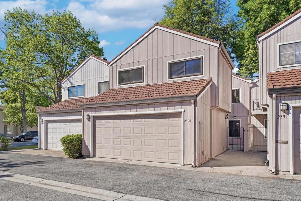 Image 35 of property listing at 2395 South Drive, Santa Clara, CA 95051