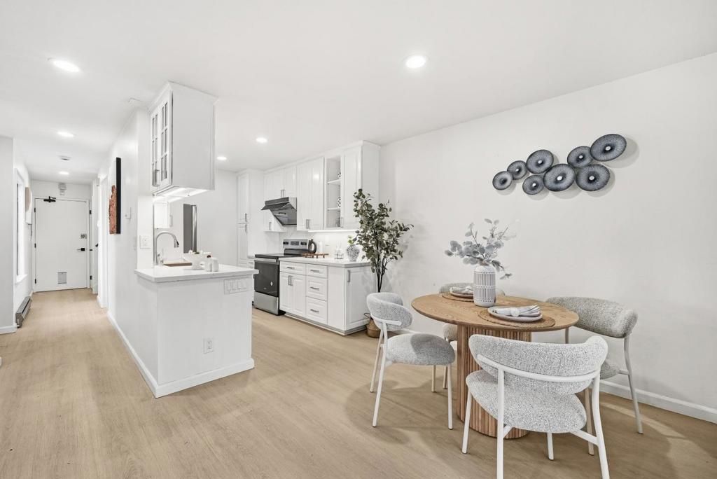 Image 6 of property listing at 2395 South Drive, Santa Clara, CA 95051