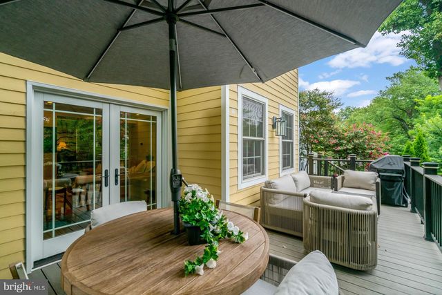 2143 N POLLARD ST, Arlington, VA 22207