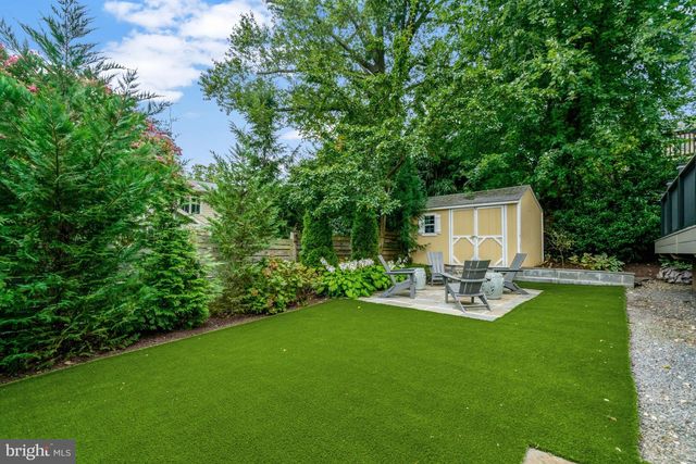 2143 N POLLARD ST, Arlington, VA 22207
