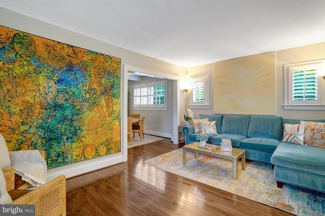 2143 N POLLARD ST, Arlington, VA 22207