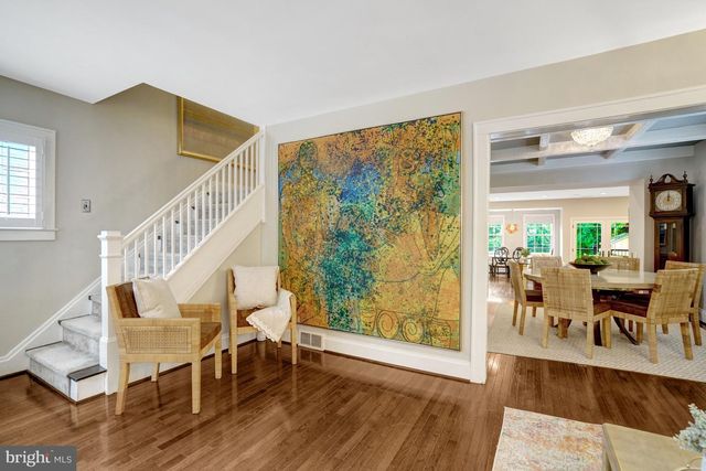 2143 N POLLARD ST, Arlington, VA 22207