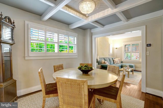 2143 N POLLARD ST, Arlington, VA 22207