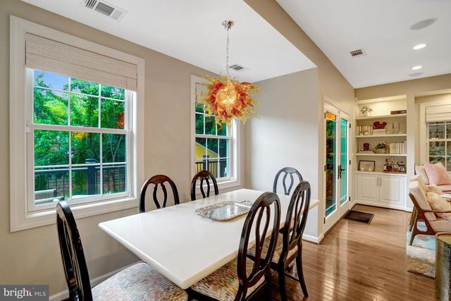 2143 N POLLARD ST, Arlington, VA 22207