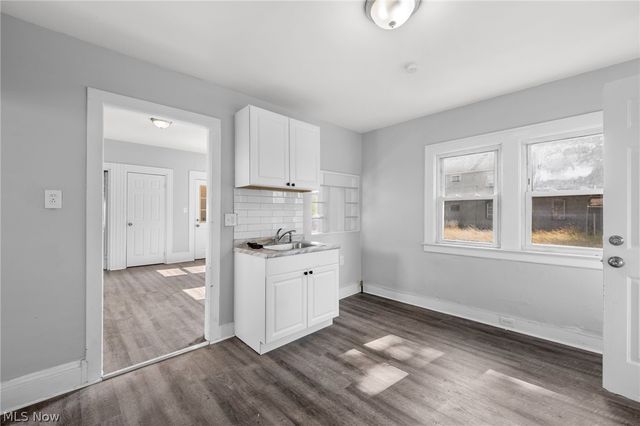 1735 Buhrer Avenue, Cleveland, OH 44109