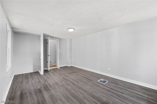 1735 Buhrer Avenue, Cleveland, OH 44109