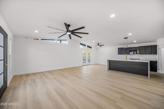 1246 E WINTER Drive, Phoenix, AZ 85020