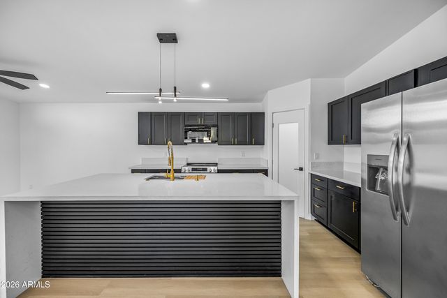 1246 E WINTER Drive, Phoenix, AZ 85020