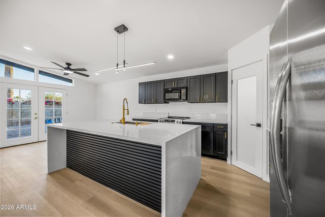 1246 E WINTER Drive, Phoenix, AZ 85020