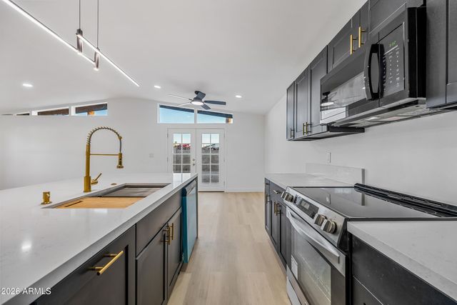 1246 E WINTER Drive, Phoenix, AZ 85020