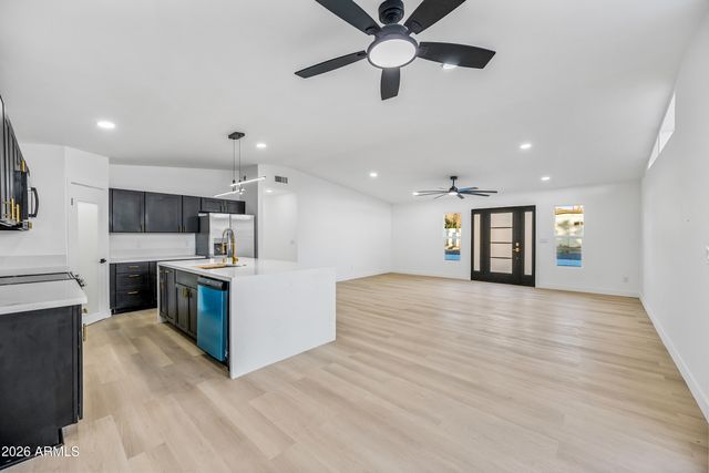 1246 E WINTER Drive, Phoenix, AZ 85020