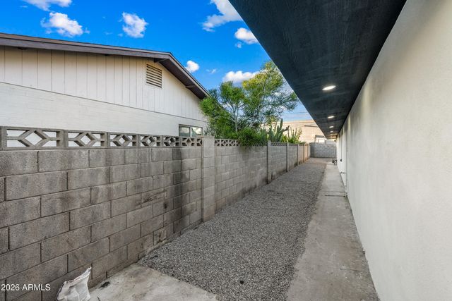 1246 E WINTER Drive, Phoenix, AZ 85020