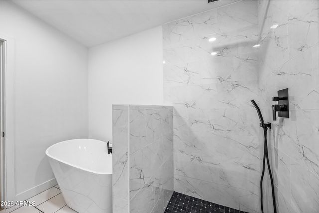 1246 E WINTER Drive, Phoenix, AZ 85020